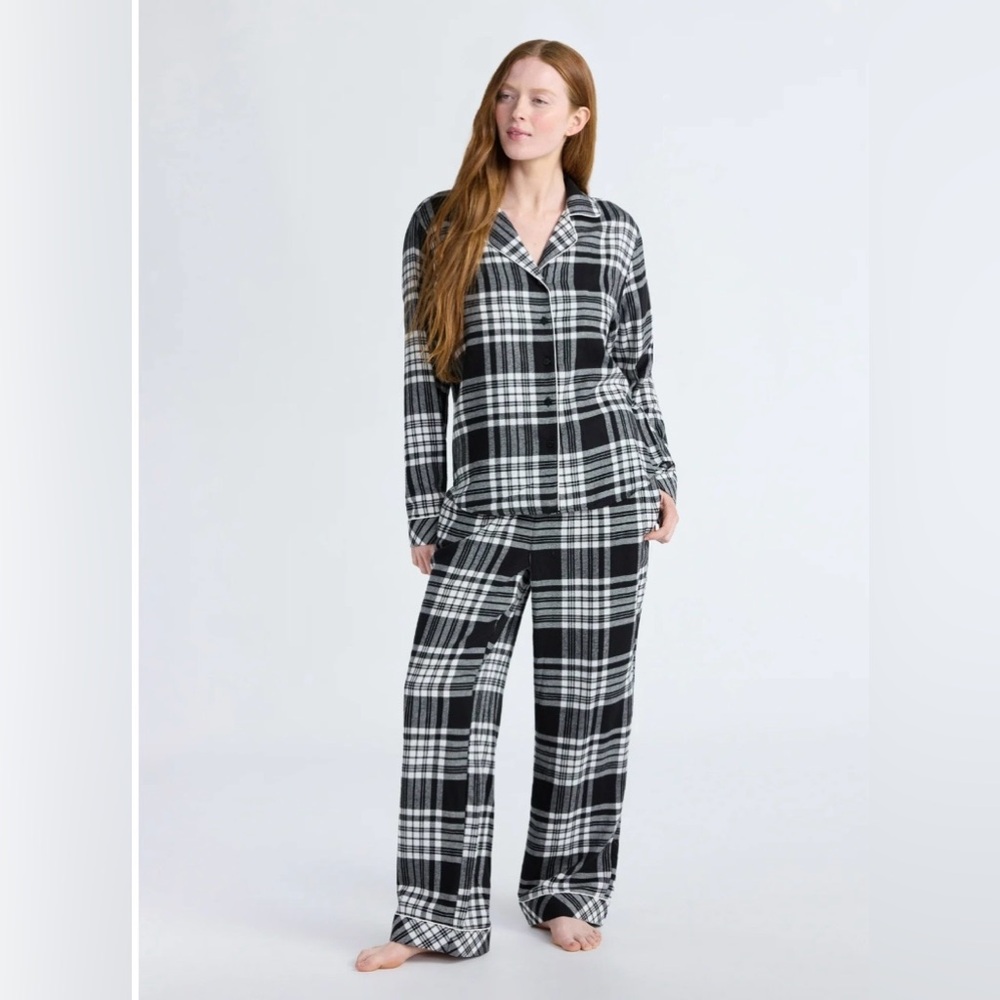 Joyspun Black and White Plaid Flannel Notched Collar Pajama Set